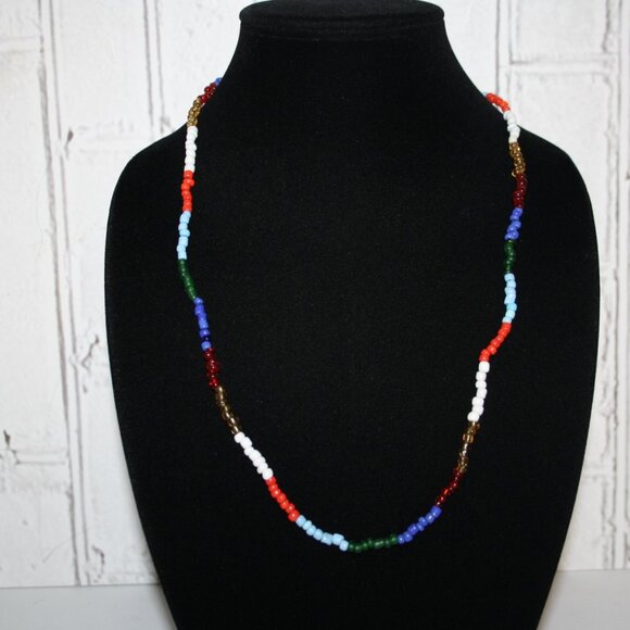 Vintagejelyfish Jewelry - Beautiful red, blue and green glass beaded necklace 33"